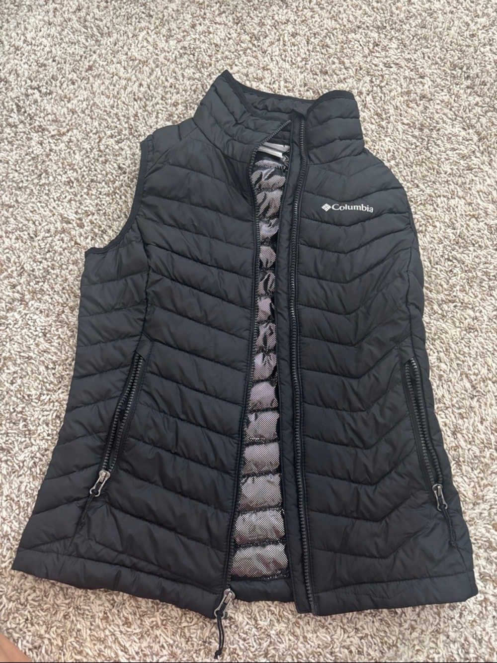 Columbia Black Quilted Lightweight Vest with Logo